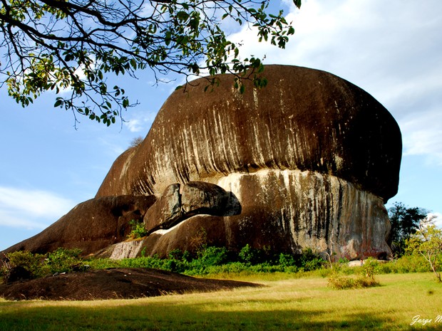A Pedra Pintada é um dos pontos turísticos mais visitados de Roraima  (Foto: Jorge Macêdo/Divulgação)