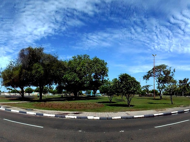 Praça da Pirâmide, em frente à entrada da Universidade Federal de Roraima (Foto: Pedro Alencar/Arquivo pessoal)