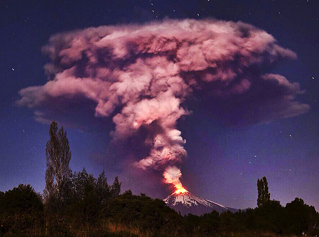 Vulco Villarrica, que entrou em erupo no incio de maro