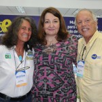 Magda Nassar, presidente da Braztoa, com Mari Masgrau, do ME, e Roberto Campeas, da Magic Stars