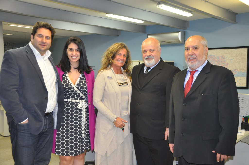 Vitor Bauab, Luciana Fernandes e Mari Masgrau, do ME, com Evandro Oliveira e Manfredo Russo, da Avirrp