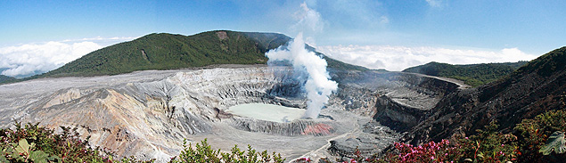Vulcao em San Jos, na Costa Rica