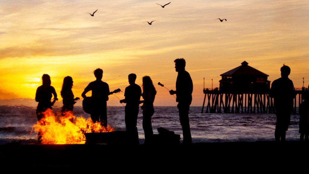 Huntington Beach, na Califonia,  conhecida tambm pela grande concentrao de locais exclusivos para fogueiras na praia