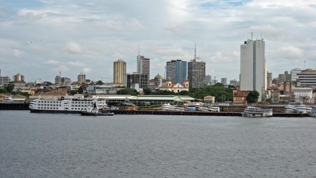 Manaus recebe nmero cada vez maior de estrangeiros