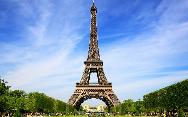 Torre Eiffel soma energia elica a seu leque de fontes renovveis