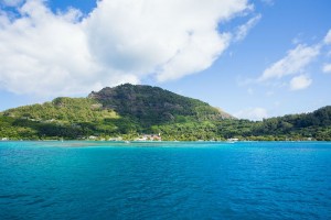 A ilha de Mangareva marca a primeira parada da Expedio Oriente na Polinsia Francesa