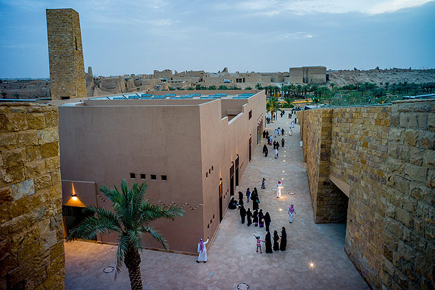 Edifcios de Diriyah, na Arbia Saudita, foram restaurados para servirem como ponto turstico