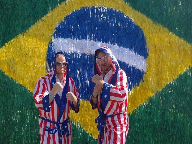 Turistas norte-americanos no jogo da Copa do Mundo em Salvador (Foto: Yuri Girardi/G1 BA)
