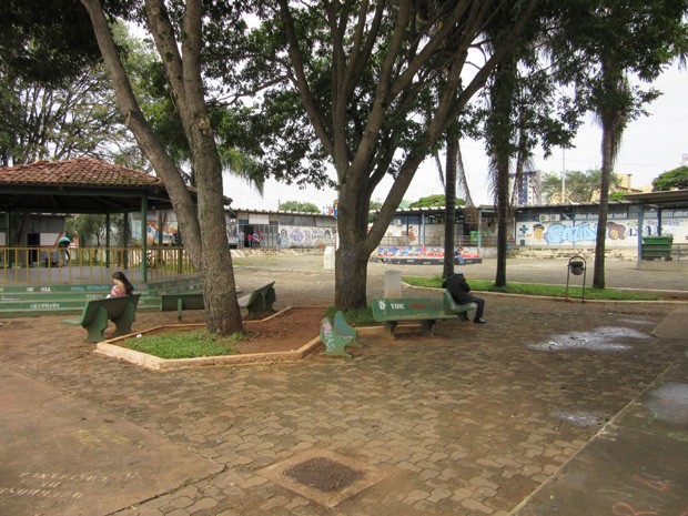 A Praça do Cidadão fica no centro de Ceilândia e é referência de ponto de encontro na região (Foto: Luciana Amaral/G1)