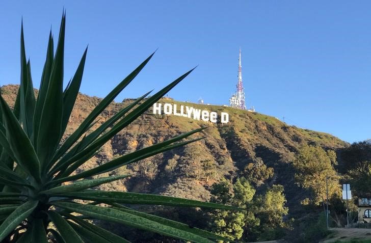 Famoso letreiro de Los Angeles foi alterado para Hollyweed