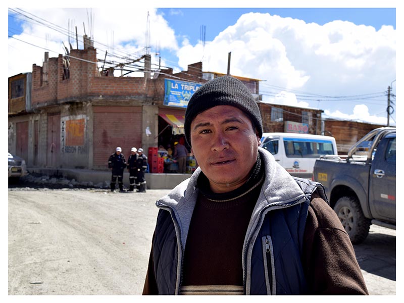 Turpo  um dos milhares de mineiros de La Rinconada. Ele garante que La Rinconada  a maior riqueza do Peru e teme pela privatizao da mina