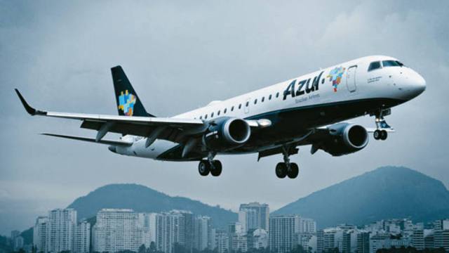 Feriados levam Azul a solicitar 24 voos para Miami em abril
