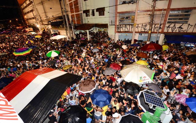 Pesquisa avalia desfiles no Sambdromo e Carnaval de Rua de So Paulo