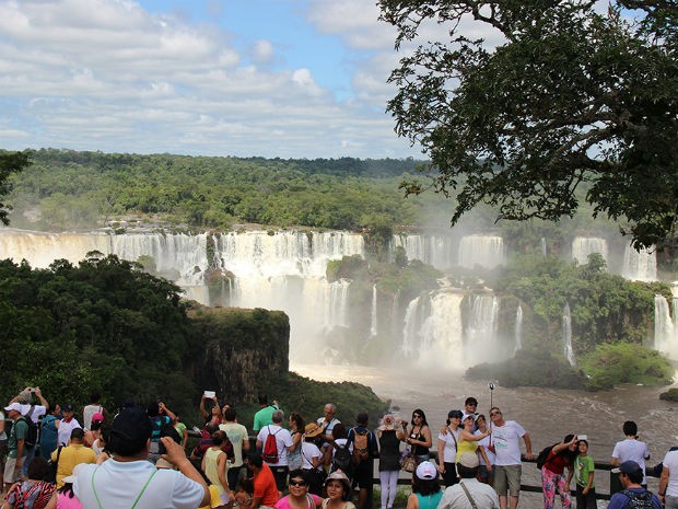 O domingo (15) foi o dia de maior movimento no Parque Nacional do Iguaçu, com quase 14 mil turistas (Foto: Parque Nacional do Iguaçu/ Divulgação)