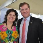 Ana Maria da Costa, do Rio Grande do Norte, com o ministro do Turismo, Marx Beltro