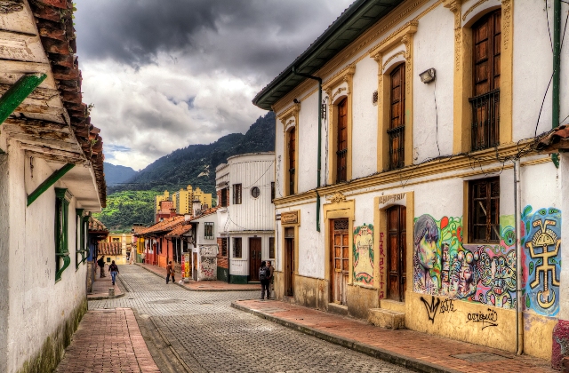 La Candelaria, em Bogot, tem opes de passeios para todos os turistas