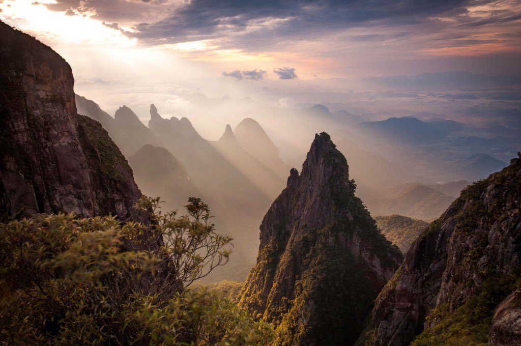 Vista do monte Dedo de Deus, no Parque Nacional da Serra dos rgos