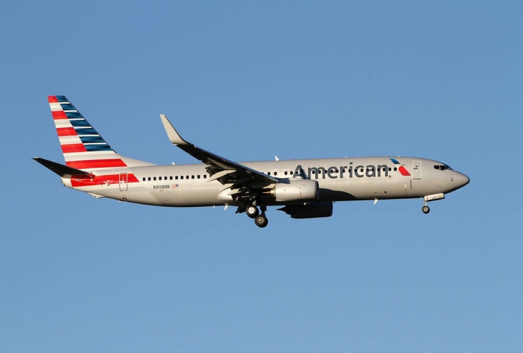 american_airlines_boeing_737-800