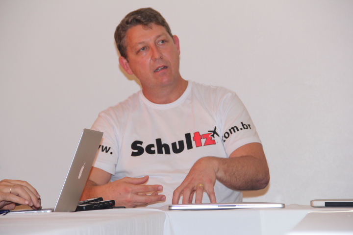 Aroldo Schultz: O sucesso da Schultz est na variedade de produtores oferecidos