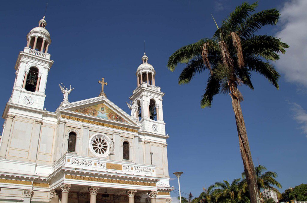 Baslica Santurio de Nazar, em Belm