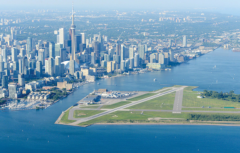 O aeroporto de Billy Bishop em Toronto, no Canad