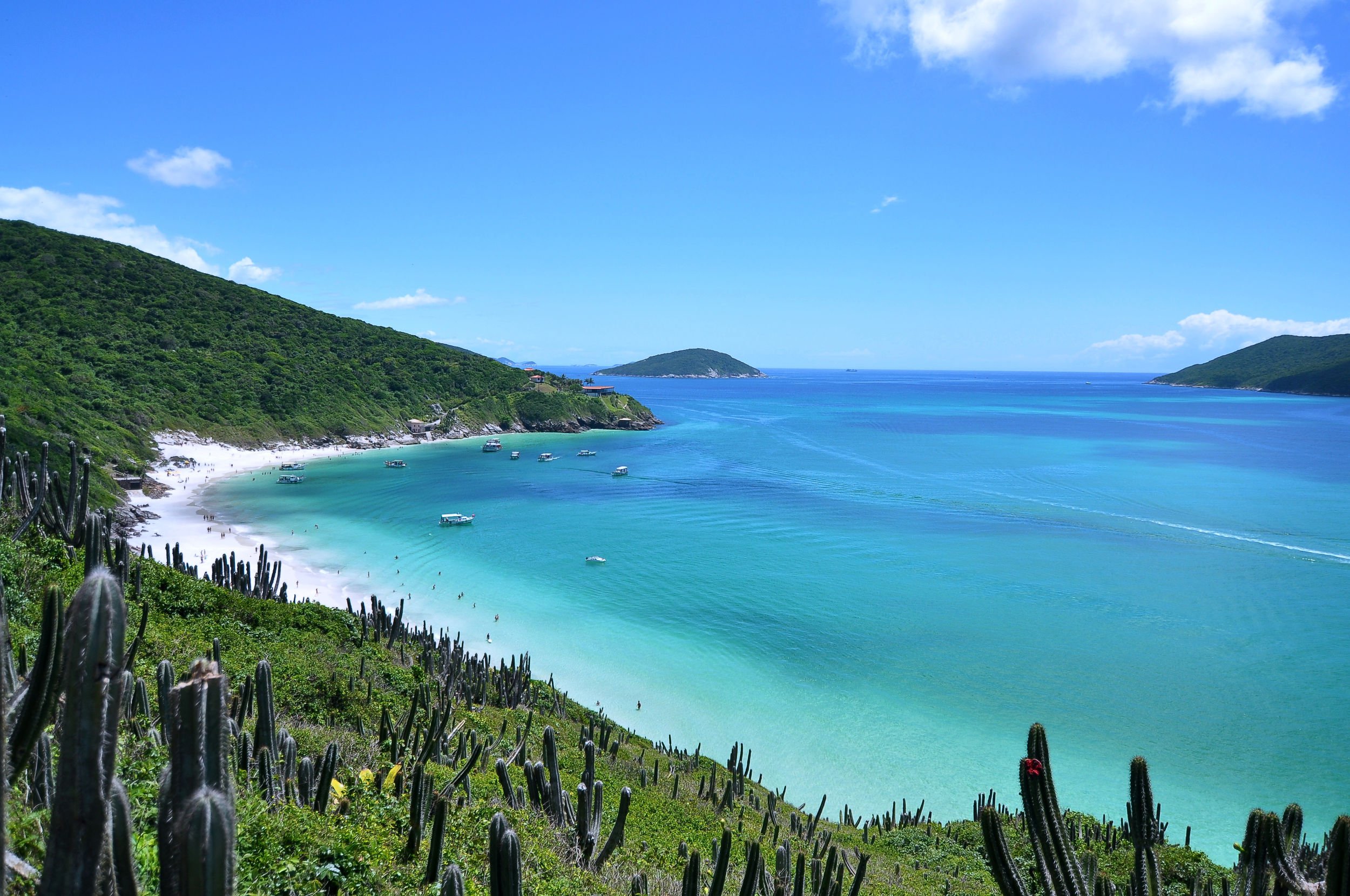 PRAIA DO FORNO (RJ): Vista da Praia do Forno, em Arraial do Cabo, uma das mais belas praias da Regio dos Lagos, no Rio de Janeiro (foto: Leonardo Shinagawa/Flickr-Creative Commons)