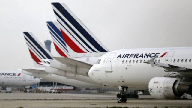 Air France-KLM reverte prejuzo e tem lucro de  315 milhes