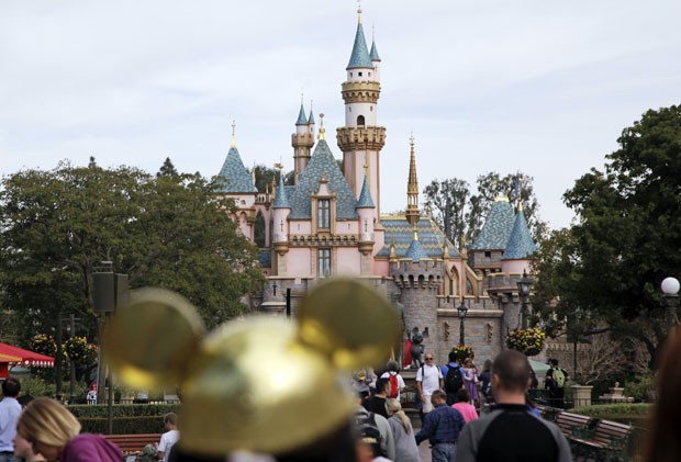 O Castelo da Bela Adormecida na Disneylândia da Califórnia (Foto: Jae C. Hong/AP)