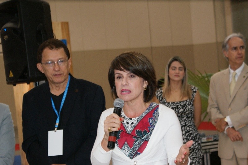 Jeanine Pires, presidente da Fundao CTI/NE e secretria de Desenvolvimento Econmico e Turismo de Alagoas durante a abertura da feira