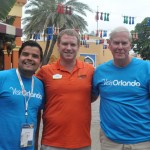 Andre Almeida e Alan Ritchye, do Visit Orlando, com Felipe Timerman, do SeaWorld