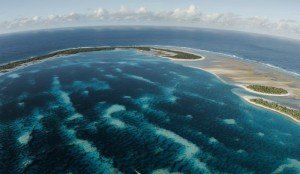 Imagem area de Dulcie Island, atol desabitado que faz parte das ilhas Pitcairn