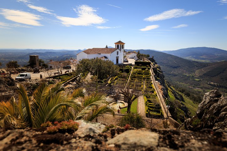 Vista do castelo de Marvo, na regio do Alentejo