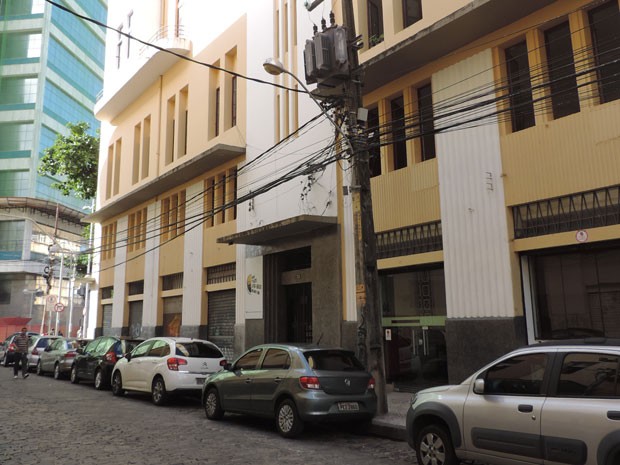 Local funciona na Rua Mariz e Barros (Foto: Vitor Tavares / G1)