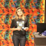 Thais Medina apresenta detalhes do Segue Viagem aos agentes