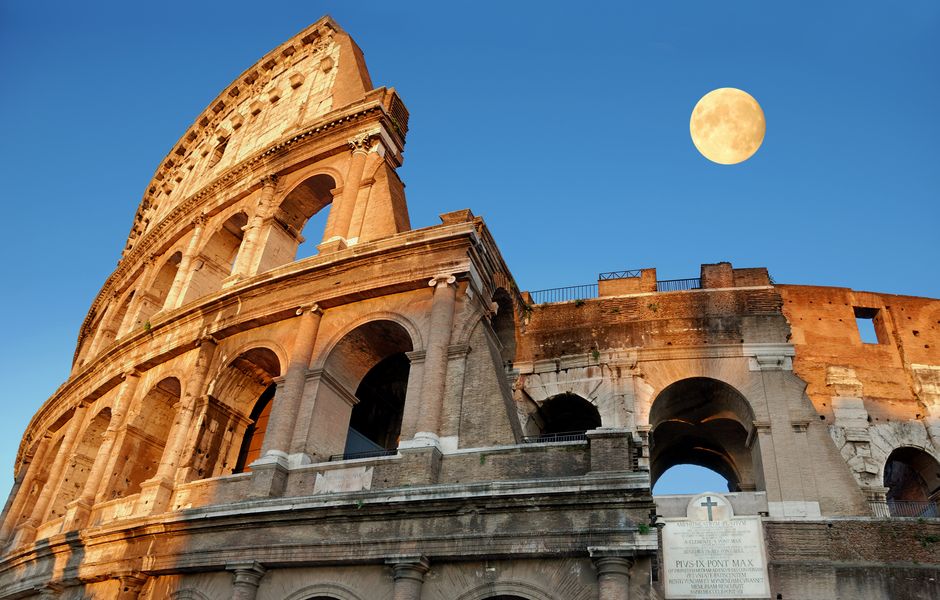 O coliseu, em Roma, na Itlia 