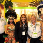 Oreni Braga, presidente do Amazonastur, entre Roy Taylor e Rosa Masgrau, do ME