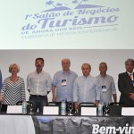 Autoridades na solenidade de abertura
