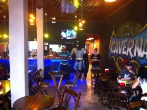 Caverna Pub e o Batman (Reprodução Google)