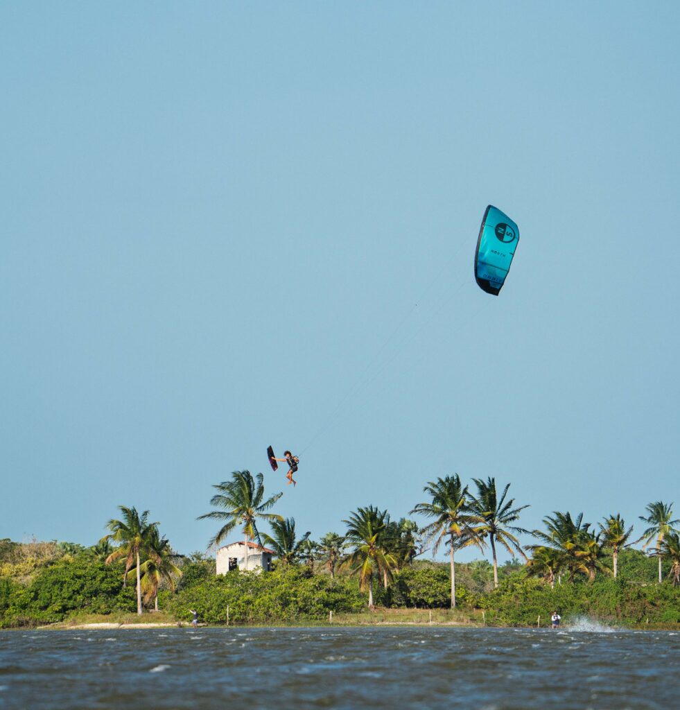 Café Jeri transforma apoio esportivo em impacto social no Sertões Kitesurf 2025