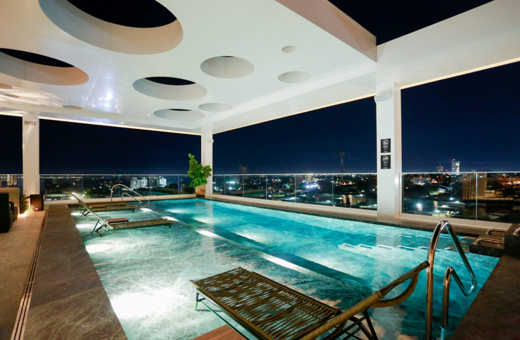 Monã Hotel celebra o Dia da Mulher com encontro especial no rooftop em parceria com a Granado