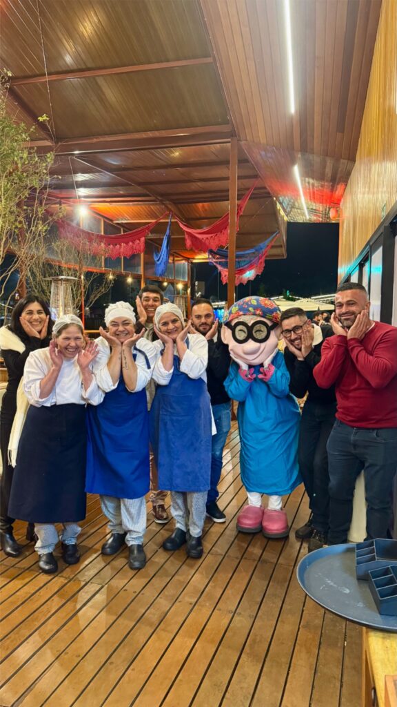 Chef Anderson e equipe Dona Chica Capivari. Crédito: Divulgação